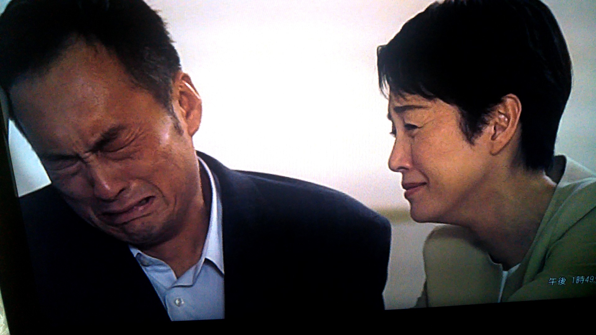 食べ歩きマン 自宅シアター テレビ東京で 明日の記憶 を見てた 渡辺謙 樋口可南子 吹石一恵 坂口憲二ら 若年性アルツハイマーと診断されたサラリーマンとその家族の話だ 渡辺謙 樋口可南子が熱演