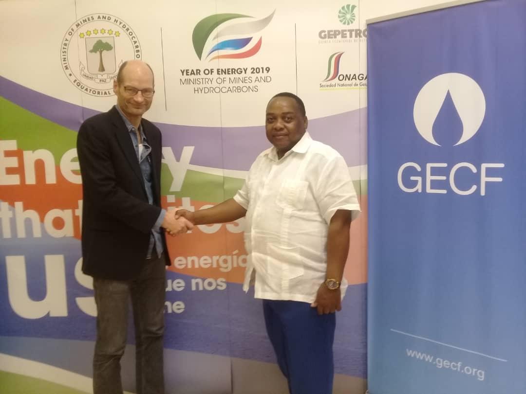 Siguen llegando a la ciudad de #Malabo personalidades para asistir a la #5thGECFSummit2019.En esta vez ha sido el representante del Ministro de Petróleo y Gas de Noruega. Señor Lars Erik Aamot. @larserikaamot <a href="/GabrielObiang/">Gabriel Mbaga Obiang Lima</a> @NorwayyOficial <a href="/OPECnews/">OPEC News+</a> <a href="/grupo16novenos/">Grupo 16 Novenos</a> @ief_dialogue