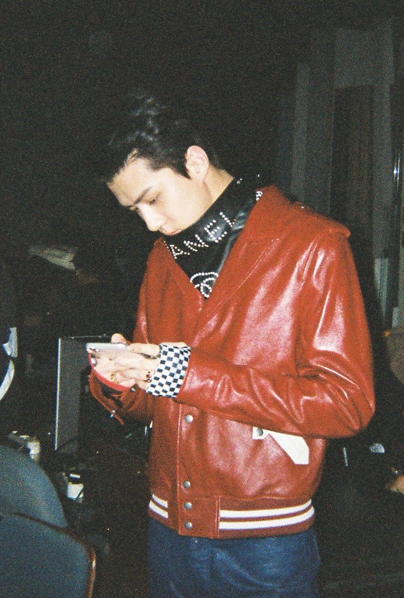 Aunchit1996's tweet photo. สุดแสนจะน่ารักปุ๊กปิ๊กอะ น้องเซฮุนตัวเล็กนิดเดียวแค่นี้เอง เอ็นดู
#ObsessedWithSEHUN #SEHUN
#TimeForOBSESSION
#EXO #엑소 #weareoneEXO #EXOonearewe @exoonearewe #OBSESSION #EXODEUX #OBSESSEDwithEXO https://t.co/II9NrbDbPn