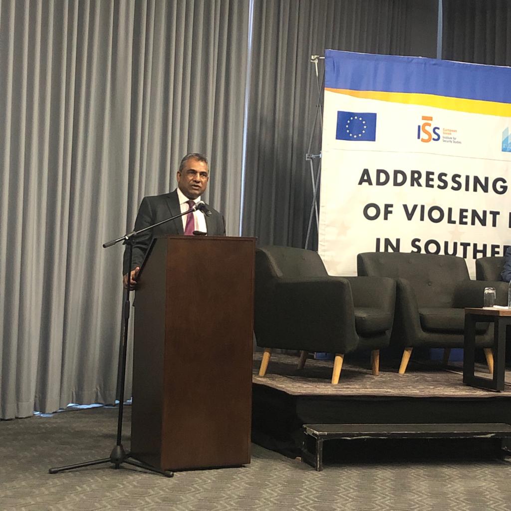 ACCORD_online's tweet photo. ACCORD's Founder and Executive Director, Dr Vasu Gounden, speaking at the opening of the Seminar addressing the threat of Violent Extremism in Southern Africa.@EU_ISS @EU_Commission #ForeignPolicyInstruments @eu_eeas https://t.co/rJ6jCaMFHe
