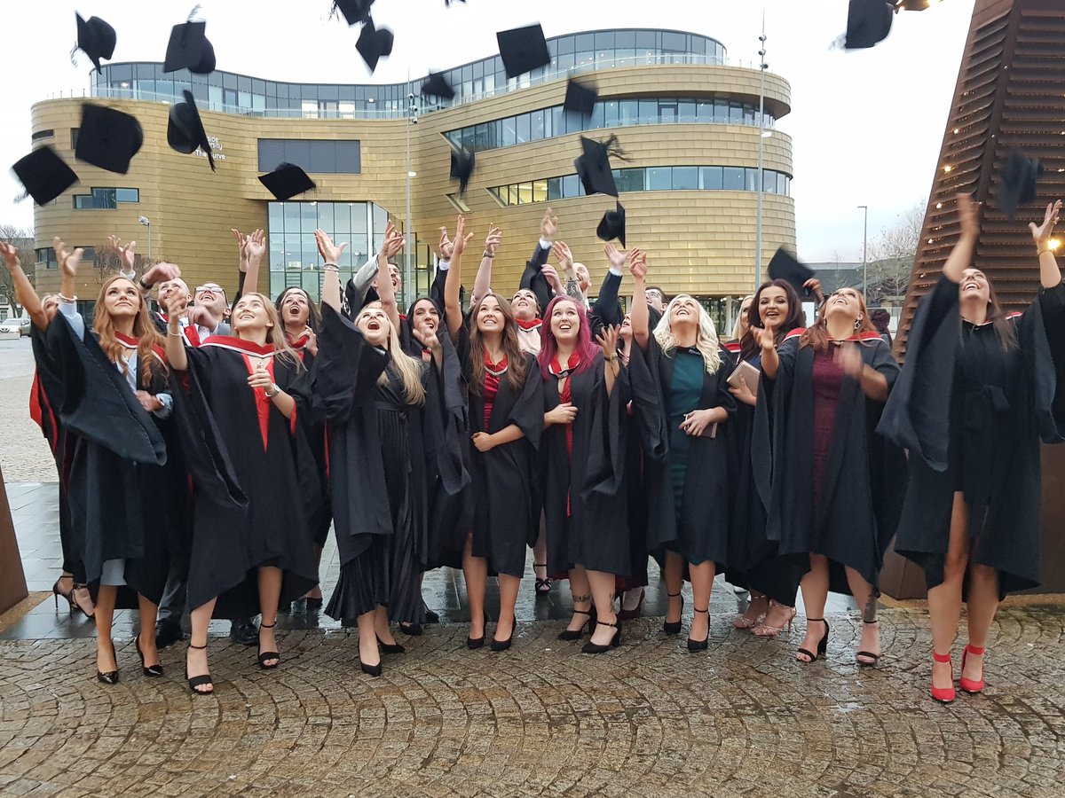 ParaDan85's tweet image. Such an amazing graduation yesterday at @TeessideUni. So proud of what 16/09 @TeesParamedic have achieved.  Good luck in your careers everyone. 🎓🚑 Now back to @YorksAmbulance to continue my dream career. #teesgrad2019 #paramedic #graduation2019 #happysocks #yorkshire