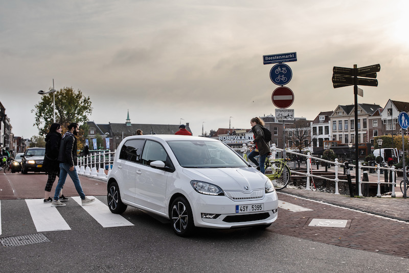 Skoda CITIGOe iV Testbericht. Erste Erfahrungen im Stadt-Stromer.  autophorie.de/2019/11/27/sko…  #skoda #review #video #ev #elektroauto