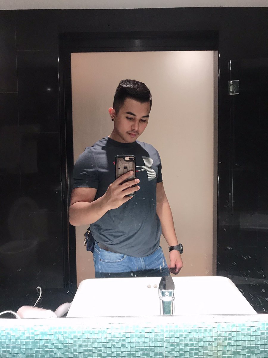 ar2jcoqa5tzasIm's tweet photo. แค่คำพูดคนอยากไปคิดอะไรมากเขาไม่ได้มาหาให้เราแดก https://t.co/J043skMZeP