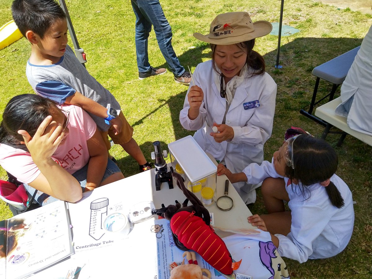 scientist_mum's tweet photo. Met the Deputy Mayor, Bianca Sandri & Councillor Perkov @ Tiny Tots Toy Library Playdate. My scientist team from ECU had 'microbes-fun' with toddlers & kids. Thx to all parents!
#kidsinperth #scicomm #scientistmum #rinafu @AUSSOCMIC #mymadscientistmummy @EdithCowanUni #toylibrary https://t.co/AjLRYUxa3W