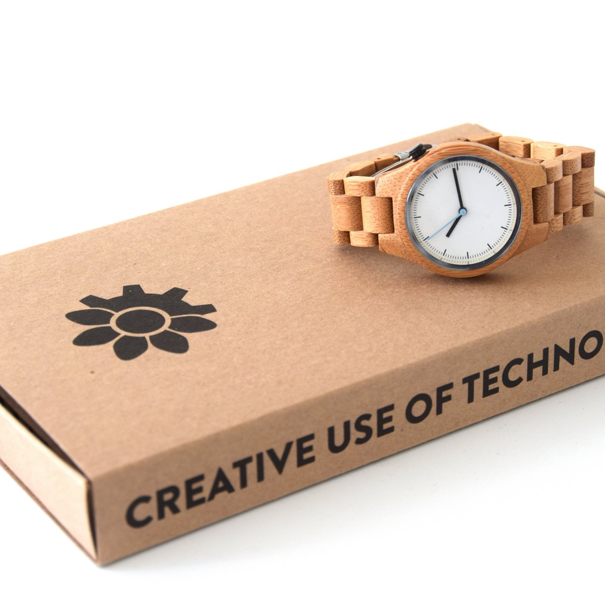 CreativeUseofTe's tweet photo. Welke boodschap geef jij je geliefde ?

Personaliseer het horloge en laat een tekst graveren op de achterkant! 
https://t.co/XIaWFoIPRH
 #horloge #woodenwatch #personalizedgifts #valentijn  #ideecadeau #gift #opmaatgemaakt #kerstcadeau #pakjesavond #sinterklaascadeau #cadeaus https://t.co/0U1p20oDqO