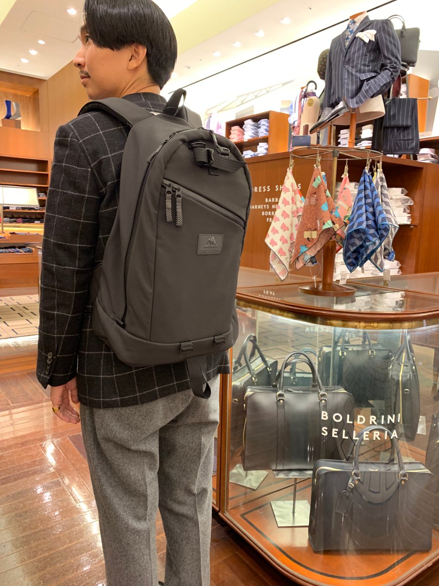 バーニーズ ニューヨーク on X: バーニーズ ニューヨーク on X: