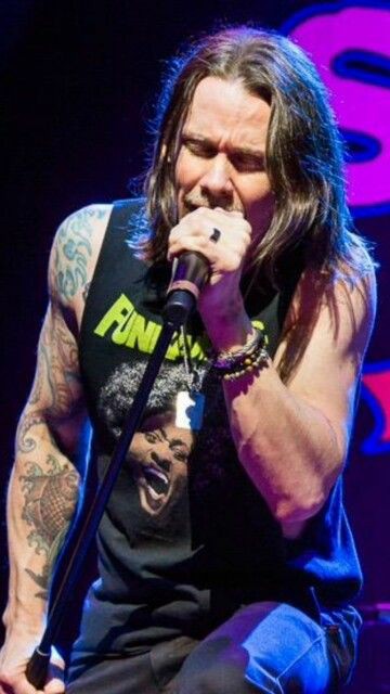 Happy Birthday #MylesKennedy ! iiii]; )'