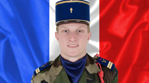 Nous avons appris hier l'effroyable accident ayant coûté la vie à 13 soldats FR au #Mali Parmi eux, le fils de <a href="/BockelJeanMarie/">Jean-Marie Bockel</a> pour qui j'éprouve une profonde estime. Au nom du peuple #Gabon-ais et du mien, j'assure à la France et à lui-même, nos plus sincères condoléances.