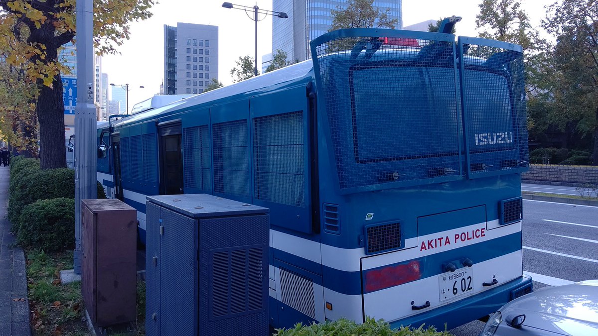 北九東部方面緊車機動撮影班 Ar Twitter 名古屋市内にて撮影した 東北管区機動隊 秋田県部隊の エルガミオ大型輸送車 今月東京でも撮影していた個体 でした 長期間の警備活動応援お疲れ様でした 秋田県警