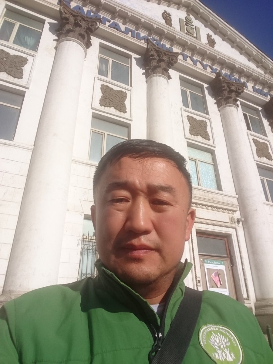 Европд жуулчид ирээд юу үздэг гээч. Дундад зууны үеийн байшингууд, барилгууд. Бид түүхийн дурсгалт музейгээ 2019 онд буулгаж байгаа тэнэг ард түмэнд бахархал, үнэт зүйл гэж байгаа юу? Бид яагаад ийм хүлцэнгүй ноомой тэнэг мулгуу юм бэ?