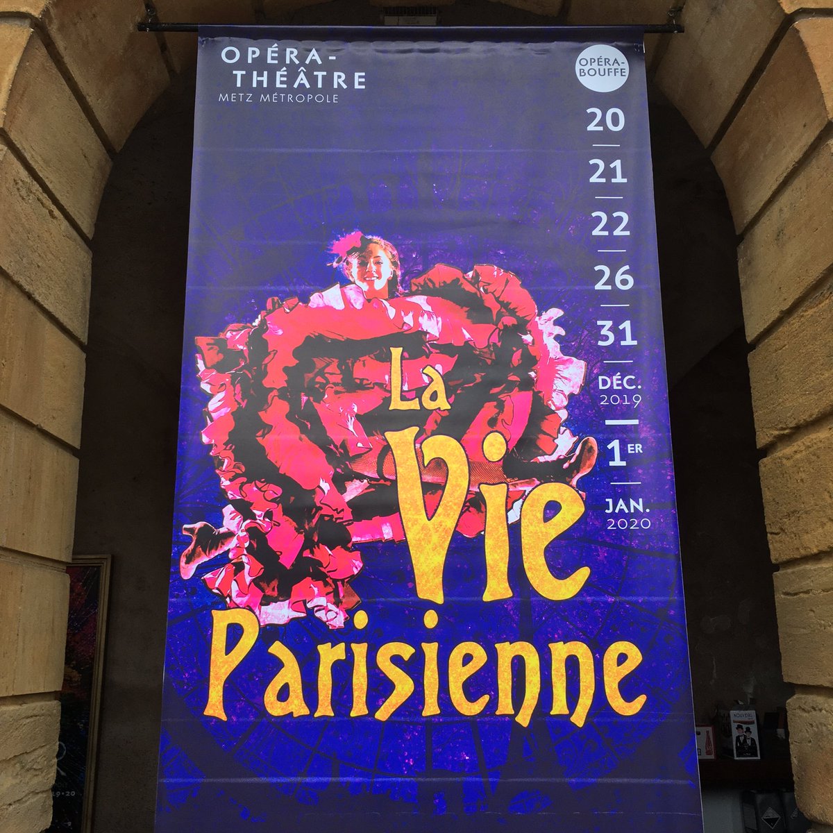 emerscott's tweet photo. Rehearsals @operametz for the legendary #JeromeSavary production of LA VIE PARISIENNE, musical direction - Claude Schnitzler 😀😀😀 #JacquesOffenbach #Offenbach200  https://t.co/EoKrdSYiDI https://t.co/Rv6s50LeOB