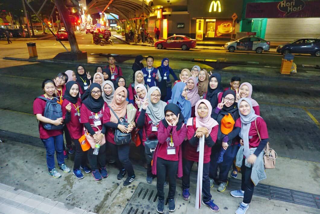 light4homeless's tweet photo. Its a wrap! Sekalung penghargaan diucapkan kepada pihak @Kindnessdotmy yang sudi bekerjasama dan menerima kunjungan kami bagi menjayakan program #light4homeless di bawah roadshow terakhir #voicesofhunger pada 22-23 November 2019. https://t.co/YOEJAuBLf2