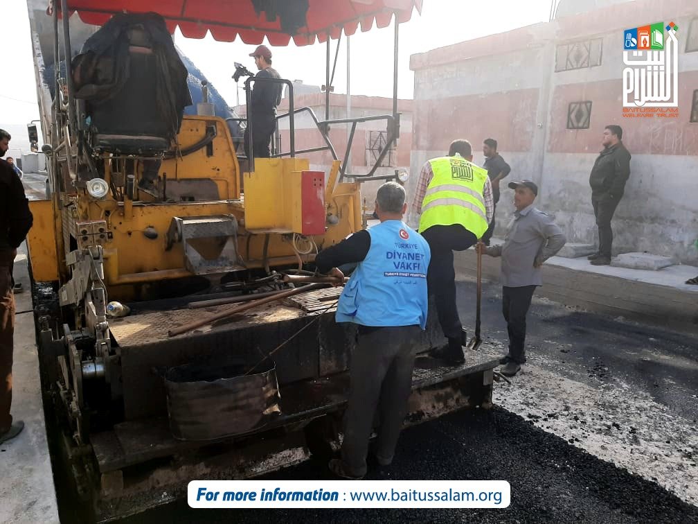 Baitussalam_Org's tweet image. Baitussalam Volunteers in collaboration with @DiyanetVakfi, busy in renovation of Camp Zam Zam for Syrian Refugees.
.
.
.
#RebuildSyria #SupportSyrianChildren #HelpSyria
#education #watersupply #foodbank #shelter #medicalaid #syria
#ambulancesrvice #syrianrefugees #breadplant