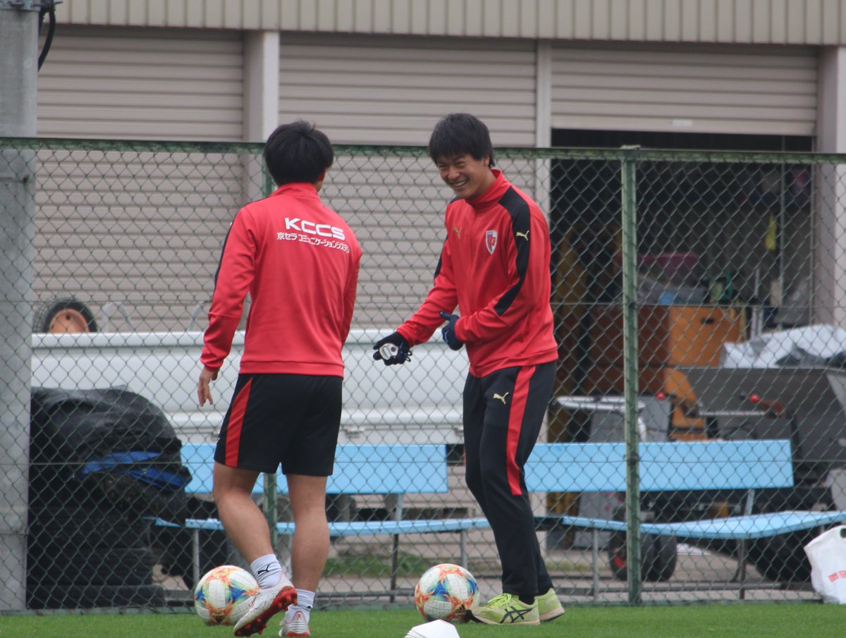 sangafc's tweet photo. ロンドリーナEC（ブラジル）に期限付きで移籍をしていた、#島村拓弥 選手、#服部航平 選手、#江川慶城 選手がシーズンを終了し、本日から京都サンガの自主練習に参加しております☺
タク、コウヘイ、ゲンキ、おかえり‼
#sanga #京都サンガ https://t.co/flrKmVETlR
