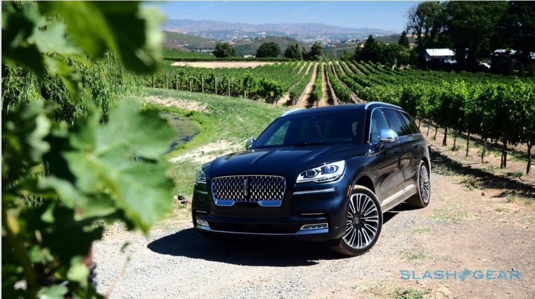 technovation19's tweet photo. #Lincoln all-electric #SUV tipped to use Ford-backed Rivian tech.
#Technovation19 https://t.co/hpVhgNMg1D
