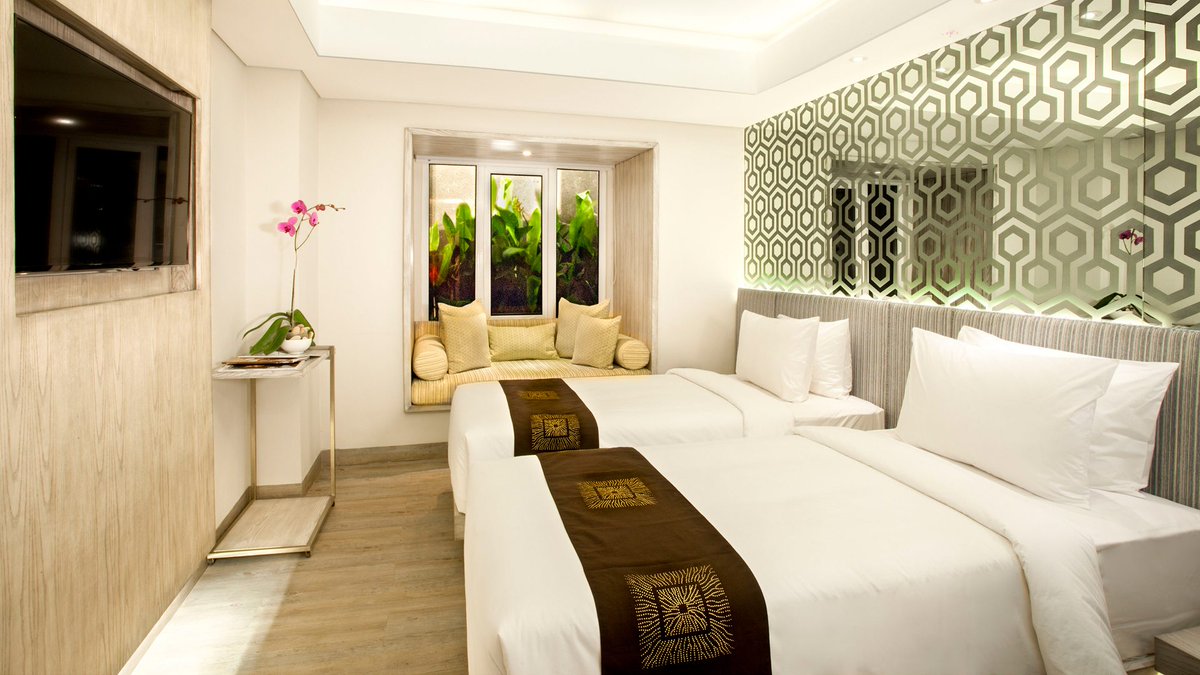 DedySoelistijan's tweet photo. 10. DAUN BALI
Kalian mau kemana? ohhh...makan malam romantis trus lanjut propose pacar di METIS Gallery, okesip, ini hotel deket banget.
Harga mulai 500K-an, hotel ini enak dan cozy banget sodara-sodaraa!! https://t.co/jWG2R2GmYT
