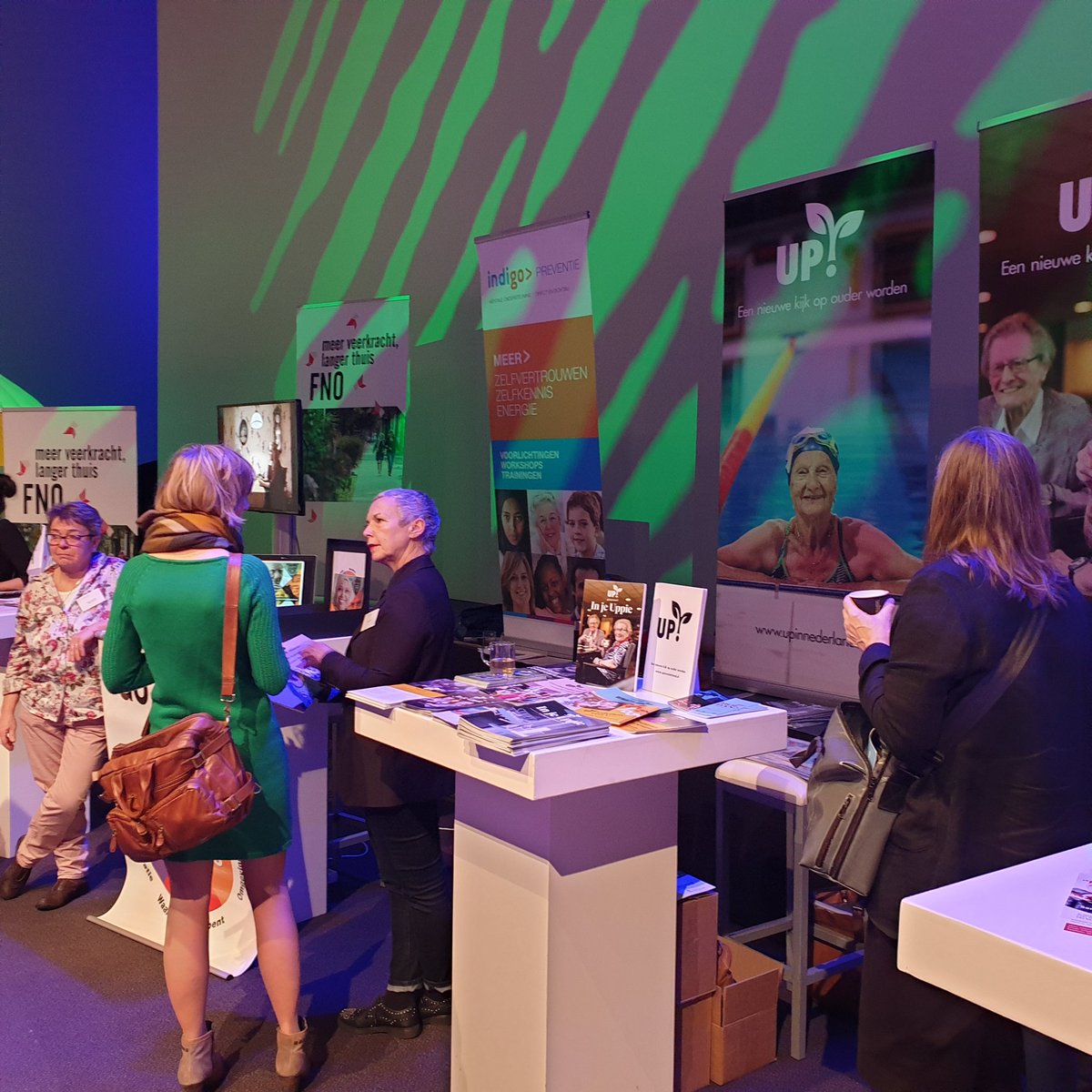 We zijn vandaag met UP! bij de landelijke #conferentie Een nieuwe generatie ouderen(zorg). Met o.a. <a href="/FNOZorgvKansen/">FNO</a> en met 1300 bezoekers! #NGOZ #meerveerkrachtlangerthuis