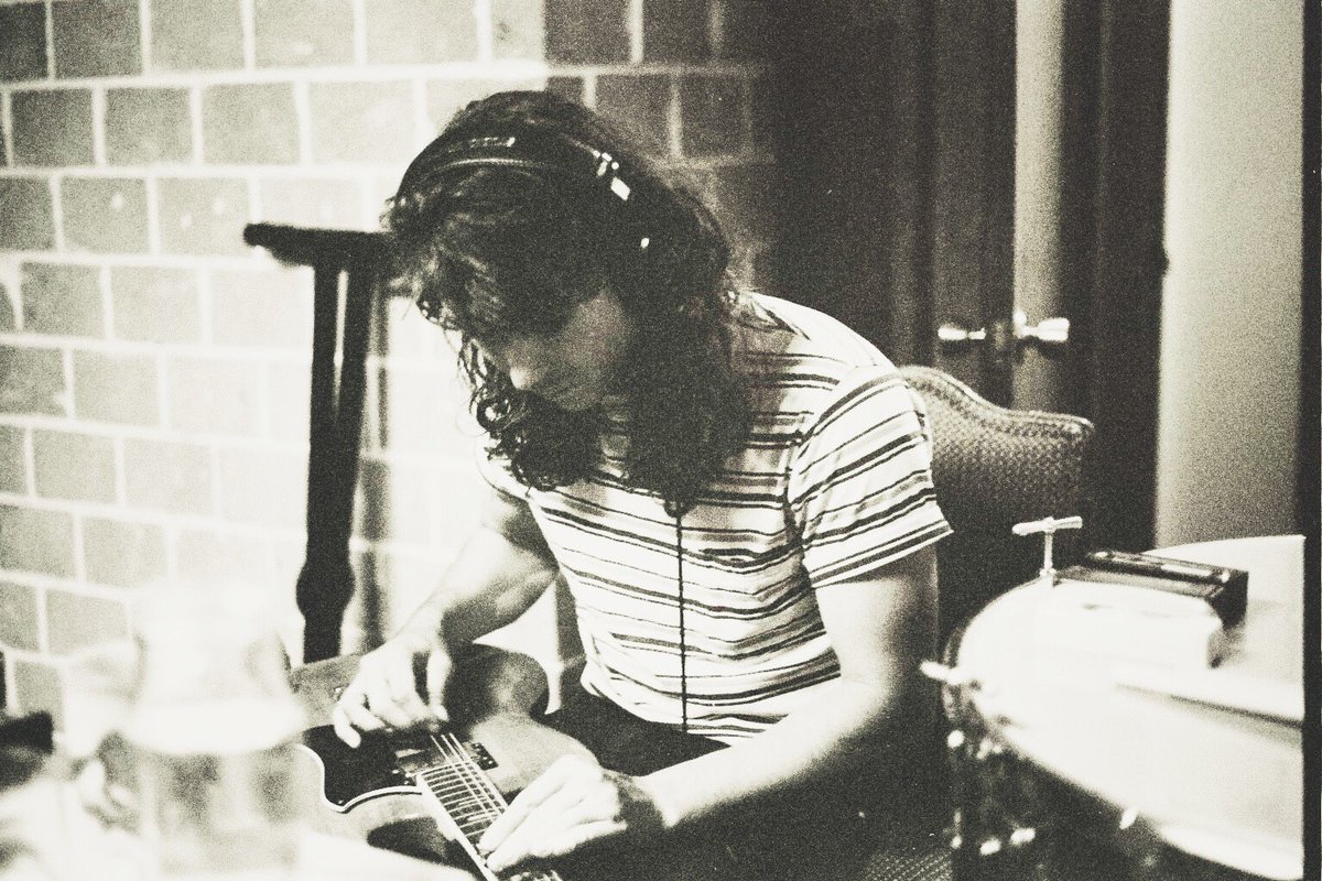 Lanny recording slide on ‘Ramona’ ✰ Have you heard LESS PRECIOUS PT. III? ffm.to/less-precious-…