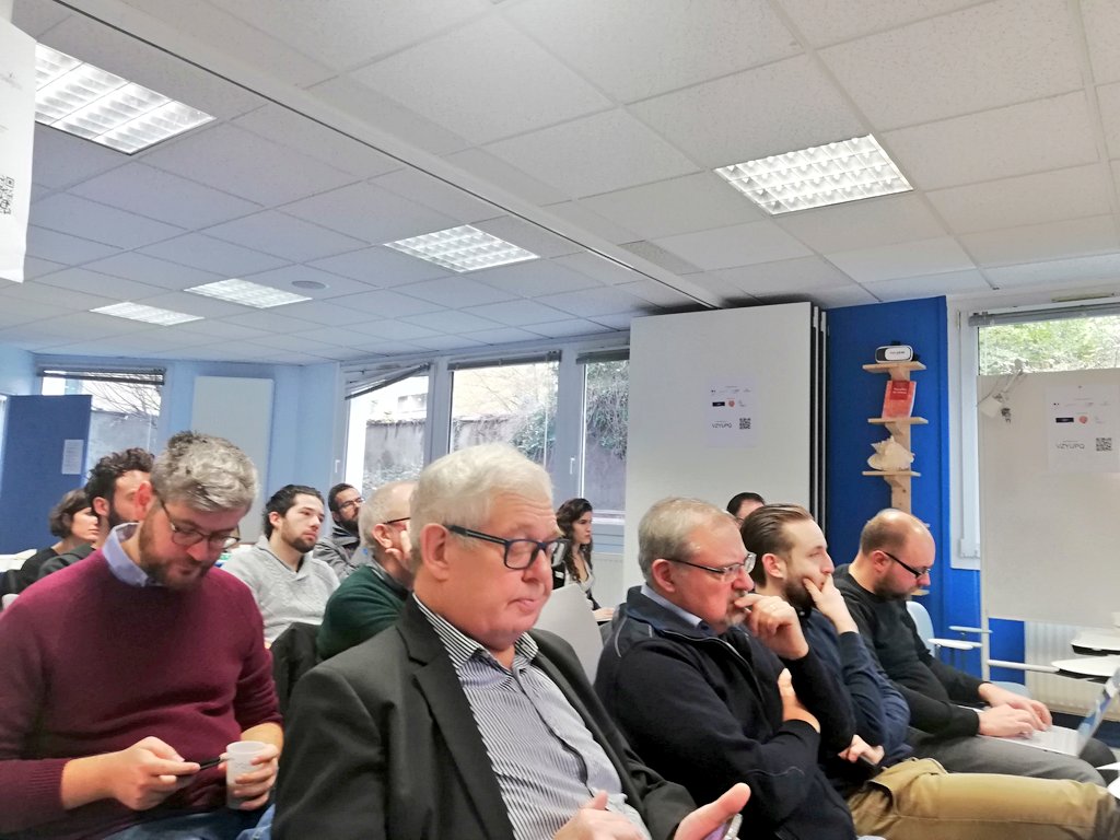 SIILABHDF's tweet photo. La #semaineIP ça continue bien au @SIILABHDF avec le petit déjeuner des #ambassadeurs @CressHdf de la Plateforme @ESS_HDF @LinkedInFrance
#DIRECTTE @urssaf #DRJSCS
On lance, on brainstorm, on capitalise, on avance et transforme l'essai 💡👍🚀
@_DITP @FutursPublics https://t.co/oWwn2O4ZHt