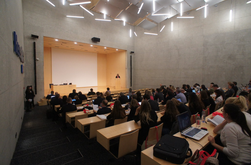 tourism_hesso's tweet image. "L’#innovation #numerique au cœur de la #culture et du #patrimoine " sera le prochain grand thème du @tpmsierre  le 6 décembre. Le sujet vous intéresse ? Il n'est pas trop tard pour vous inscrire. Programme et billetterie bit.ly/2XRVnf0