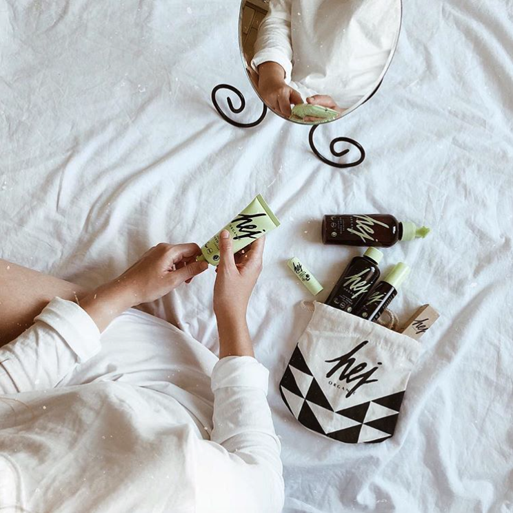 hejorganic's tweet photo. BUILD YOUR SET 👉 Entscheide dich für einen Beutel oder Tasche deiner Wahl, nimm dazu 4 deiner HEJ ORGANIC Lieblingsprodukte und erstelle so dein eigenes Set!⠀⠀
.⠀⠀
CREATE NOW auf https://t.co/XF7j8XUV1u⠀ https://t.co/X42lskLxN3