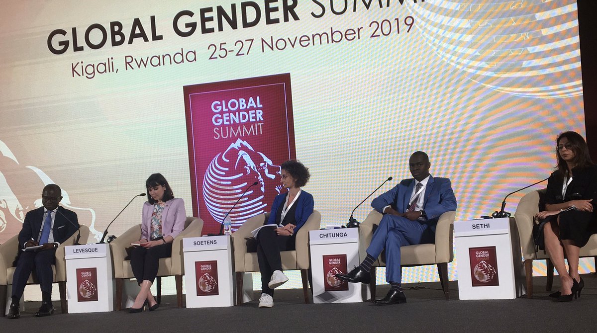 <a href="/Entreprenarium/">@Entreprenarium</a> presents funding mechanisms to support #women entrepreneurs in #Africa by <a href="/AfDB_Group/">African Development Bank Group</a> #AFAWA guarantee scheme, <a href="/FinDev_Canada/">FinDev Canada</a> <a href="/invest2impact/">Invest2Impact Africa</a>, DFIs, banks ... at #2019GGS lots of euphoria &amp; skepticisms. Let’s use the opportunity &amp; show them what women are made of!