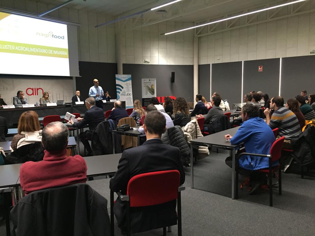 AIN_Navarra's tweet photo. ¡Buenos días! Comenzamos el día con la #jornada @LIFE_MCUBO exponiendo los resultados del #Proyecto 

#IngenieríaAIN #pamplona #eficiencia #alimentación https://t.co/YvmMVtStF3