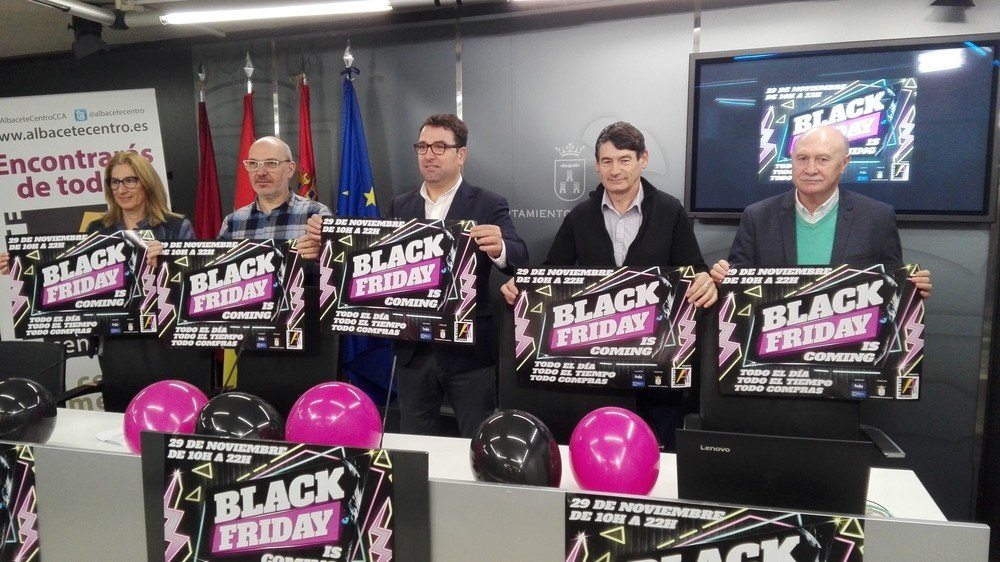 sabaegi's tweet photo. Los comerciantes albacetenses se unen al Viernes Negro con numerosos descuentos y con diferentes actividades, que traerán a la ciudad a varios personajes de la serie Juego de Tronos
@TribunaAlbacete @AytoAlbacete https://t.co/b25jGTueQH