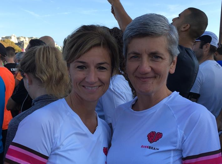 UGent4Brain's tweet photo. Next Sunday Vanessa Delacourt is running for the first time in her life together with Regine and Patrick, 4brain runners, the Valencia Marathon, support run4brain, support brain research @ BE26 3900 9658 0329 (BIC: BBRUBEBB)@ugent @rvdwalle @VdBergheJ @RobrechtRaedt @uzgent @sda https://t.co/HSfTPwmP6F