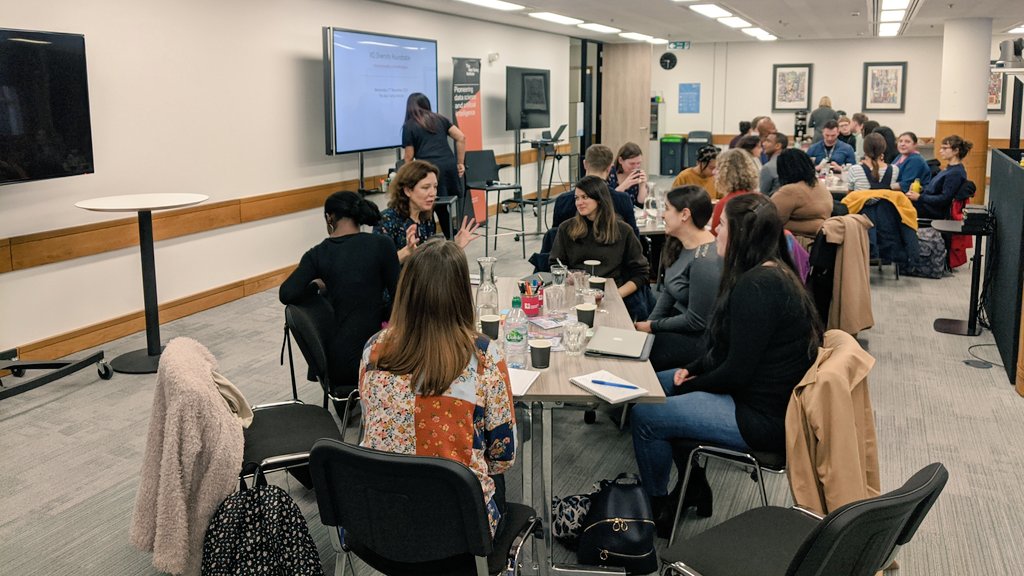 Absolutely packed @KQ_London event exploring intersectionality hosted at @turinginst. Great introduction from Shana Tufail and her work embedding EDI in the Turing.