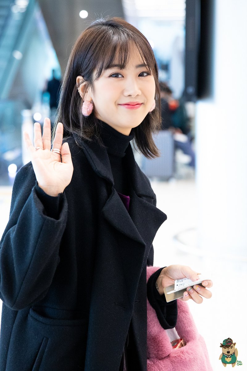 147_Company's tweet photo. [19.11.23] 김포공항 직찍 사진
#강혜연 #혜연 #베스티
@hyeyeon2ya

HQ : https://t.co/tG0I8a2V3R https://t.co/5yZe9dCIcL
