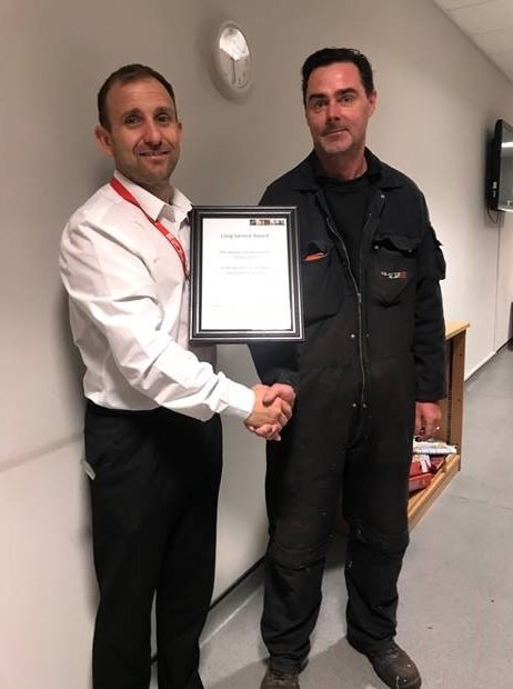 quartzelecltd's tweet image. Congratulations to Tony Cronin from our #Rugby operations, celebrating 30 years of outstanding service! Thank you for your hard work and dedication! #30yearsservice #RecognitionAndReward #UnparalleledInEngineeringServices
