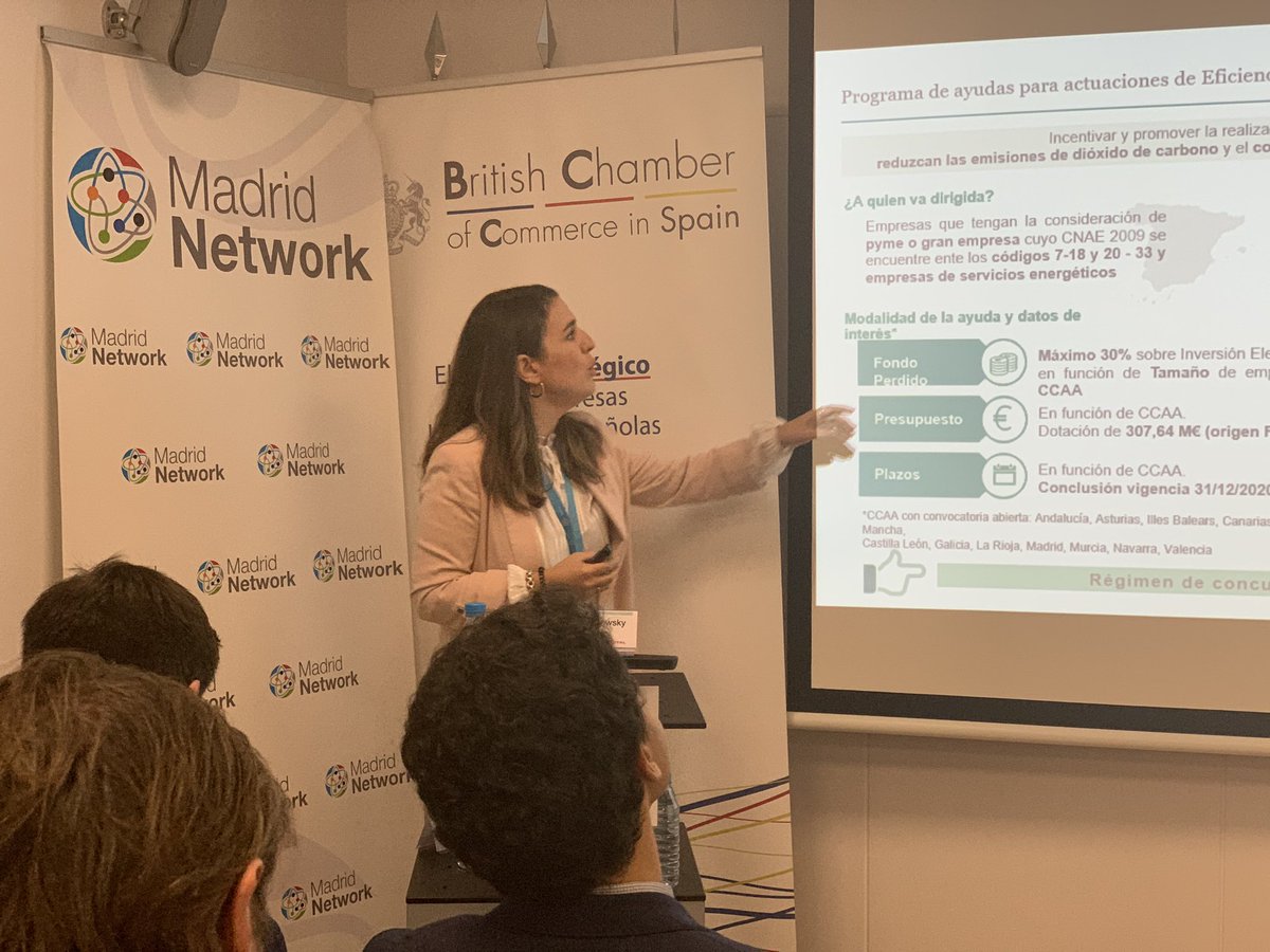 MadridNetwork's tweet photo. Sara Sierra de @ayming_es explica las ayudas para actuaciones de eficiencia energética en pyme y gran empresa del sector industrial @britchamberESP #totalsolar https://t.co/iCXlPND5T9