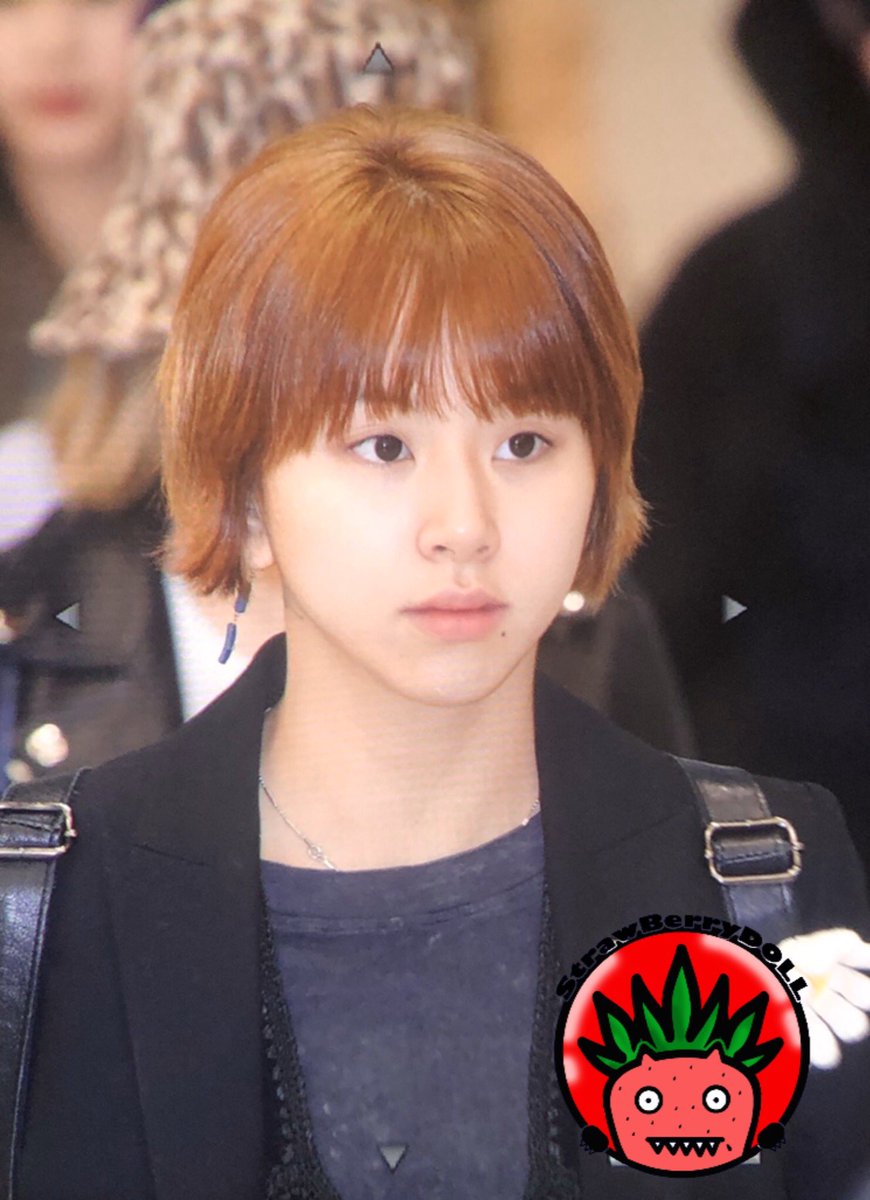 StrawBerryDoLLL's tweet photo. [preview] 191127 ICN2
#트와이스    #TWICE   
#채영 #Chaeyoung https://t.co/46cwqN3Rtl