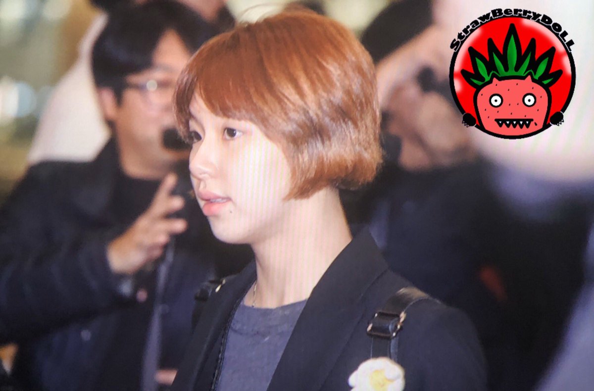 StrawBerryDoLLL's tweet photo. [preview] 191127 ICN2
#트와이스    #TWICE   
#채영 #Chaeyoung https://t.co/46cwqN3Rtl