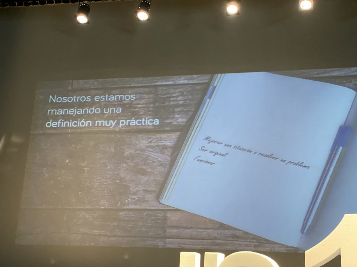 silgoncha's tweet photo. ¿Qué es INNOVACIÓN EDUCATIVA💡? Juan Pablo Venero nos ofrece una definición muy práctica 👌🏻. Tiene que...
- Mejorar una situación o resolver un problema
- Ser original
- Funcionar 🤩
#RedFormEx19 #TejiendoRed https://t.co/FYoUuTYnrz