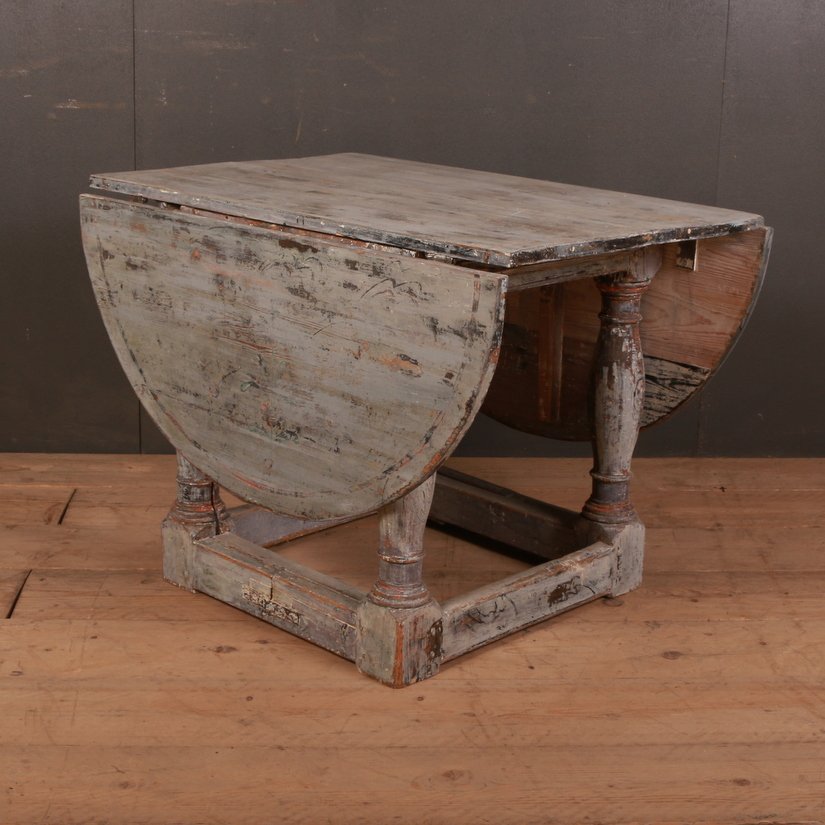 ArcadiaAntiques's tweet photo. 18th Century Swedish baroque dropleaf table with original paint finish.
Price: £2,450
https://t.co/DsLG1UGIuW
#DropleafTable #SwedishTable #dropleaftable https://t.co/T3LcLpkxXz