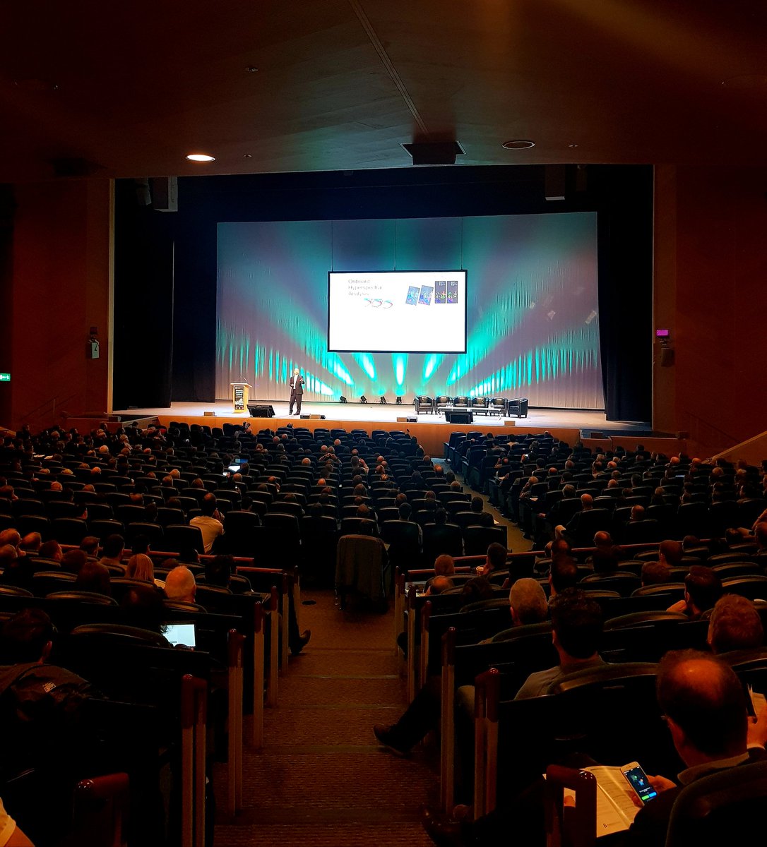 GeoDirectory_ie's tweet photo. Dr Steven Chien Head of AI @NASA giving some amazing insights into the search for life beyond 🌍 in the @TheCCD for the #analyticssummit2019 #spacethefinalfrontier https://t.co/vKVPOhROoA