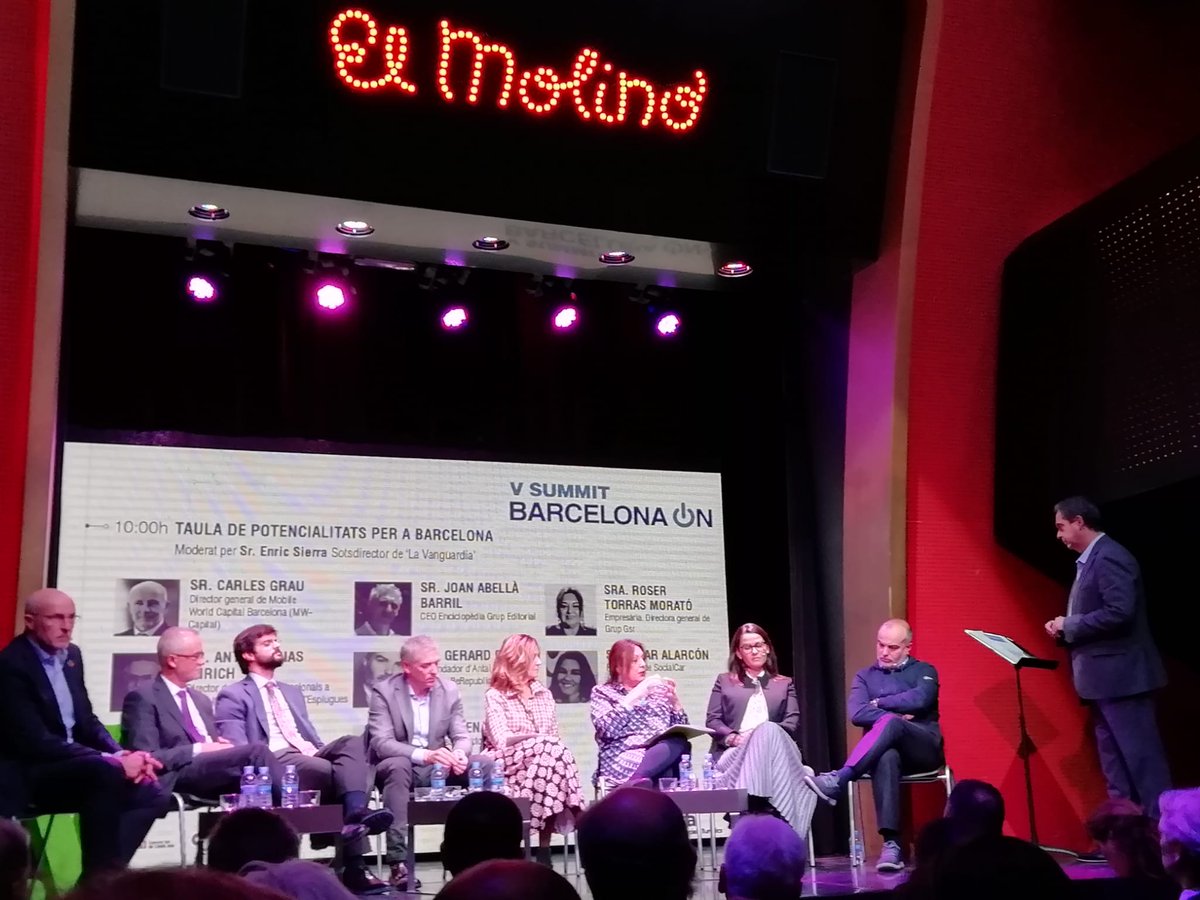 BarcelonaTurism's tweet photo. 5è Summit @BarcelonaOberta sobre el comerç a Barcelona per analitzar l’estat de la qüestió i les tendències del futur @BarcelonaTurism @TurismeDIBA @cambrabcn @bcn_ajuntament #SummitBO https://t.co/mFdbZREKk4