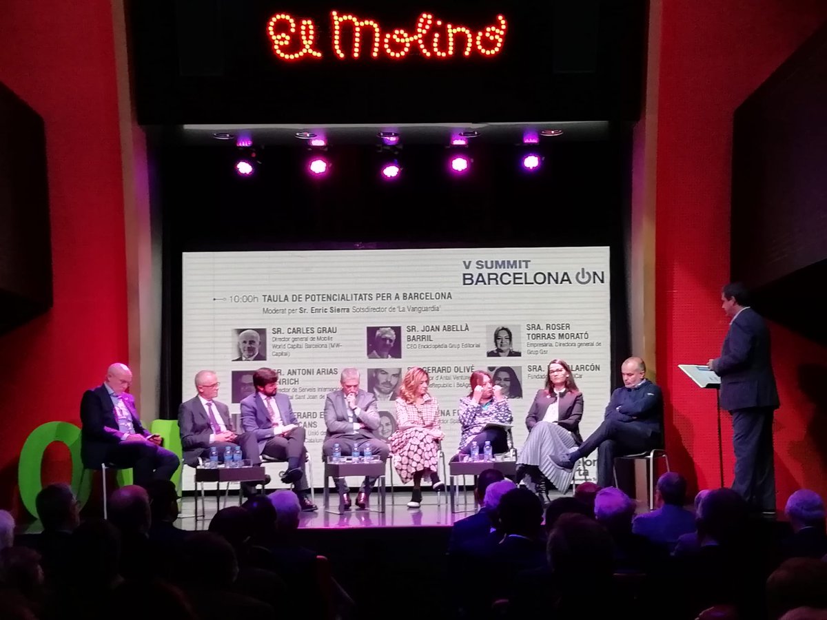 BarcelonaTurism's tweet photo. 5è Summit @BarcelonaOberta sobre el comerç a Barcelona per analitzar l’estat de la qüestió i les tendències del futur @BarcelonaTurism @TurismeDIBA @cambrabcn @bcn_ajuntament #SummitBO https://t.co/mFdbZREKk4