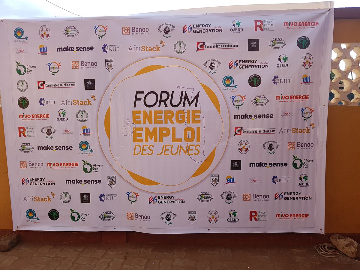 AJECC4's tweet photo. En directe du forum energie & emploi des jeunes á Tsévié
#FEEJ
#OJEDD
#AJECC
#EGENTOGO
#AFRIQUEECO100 https://t.co/9NlE3mfsx5