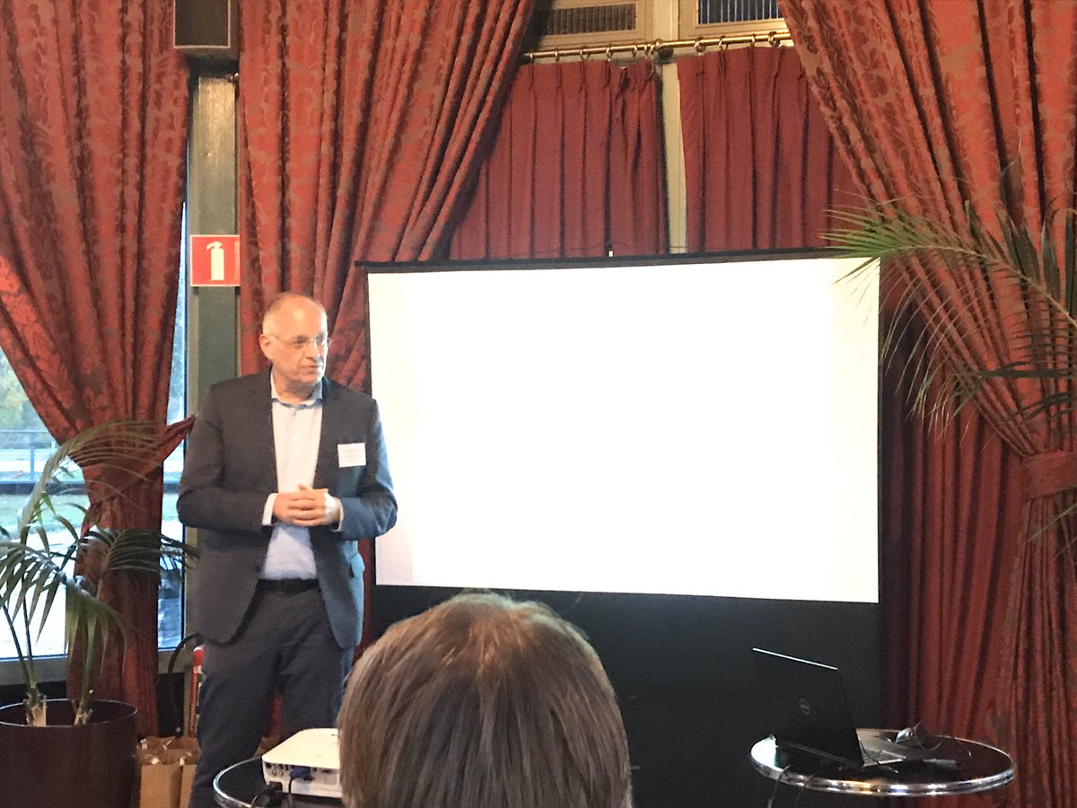 #deregiowerkt #digitaliseringindezorg Het bestuurscongres van RijnmondNet gaat van start ! We weten waar we heen moeten volgens <a href="/egerrit/">Erik Gerritsen</a>