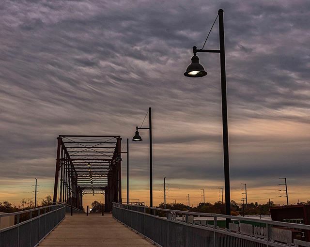 A magical night last on the historic #haysstreetbridge 🌅 The clouds were incredible as another weather front was moving in. .
.
.
.
.
.
📷: @nikonusa D750
Lens: @tamronusa 24-70mm
Aperture: f/8
Shutter: 1/500
ISO 400
Edits: LR Classic, Nik Color Efex … ift.tt/2rueYG4