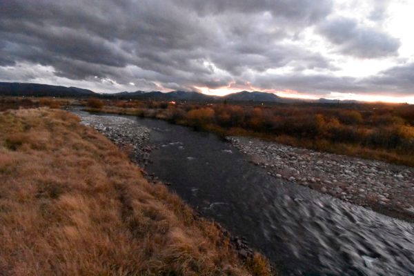 PlatteBasin's tweet photo. "Conservation is a state of harmony between men and land." -Aldo Leopold
#plattebasintimelapse #conservation #AldoLeopold #Colorado #DevilsThumbRanch https://t.co/NOfKFh4kxg