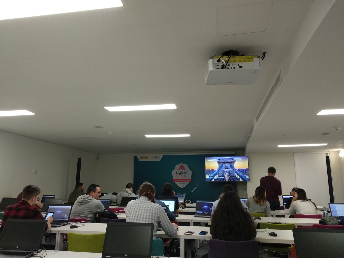 pepecava's tweet photo. Jornada de Capture the flag en #CyberCamp19 de @CybercampEs https://t.co/XWEuXuq6sr