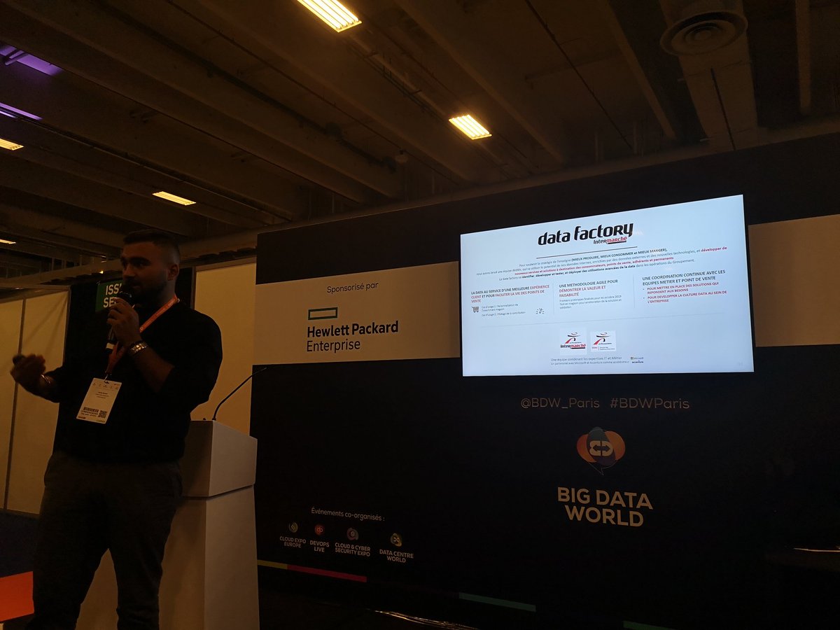 SegmentationPro's tweet image. On clôture cette première journée au @BDW_Paris avec Anis Ayari, Lead data scientist chez Intermarché qui explique que l'IA n'est pas un logiciel et qui nous donne quelques clés pour réussir ses projets de Machine Learning !
#IA #deeplearning #data #innovation @SQLI_FR