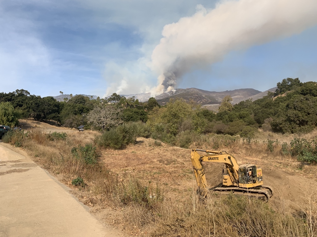 COSBPublicWorks's tweet image. 7 a.m. at San Antonio Creek Basin below the #cavefire burn area/above Tucker’s Grove. The basin remains clean with zero water flow. #cawx