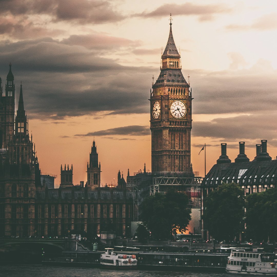 HertzUK's tweet photo. Time waits for no one. We bring #BigBen back to life with our new wrapped Mini Cooper. It’s time to embrace the Great British Getaway and go on a mini adventure.
#BritishCollection #MiniAdventure #ForWhomTheBellTolls https://t.co/IO5DDFeDyu