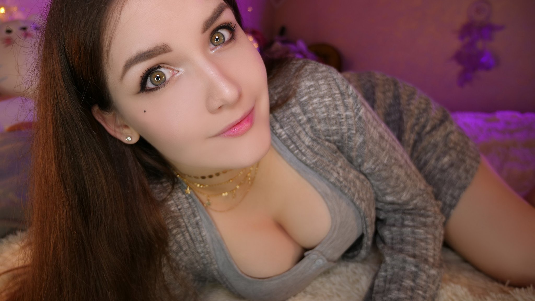 ASMR Video - Planning New Year with you 🎄(Continuation) https://t.co/4yjDV...