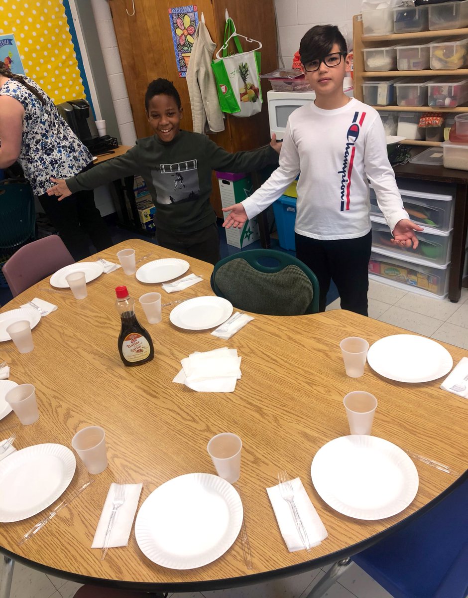 JeneenGuidaMTES's tweet photo. Table set by Maurice and Elvis! We are ready for our pumpkin pancake breakfast. Great job 👍🏻@MillstoneElemen @Millstone_Dist #proud2bmillstone @EllenStephan https://t.co/KCXy9lH9ro